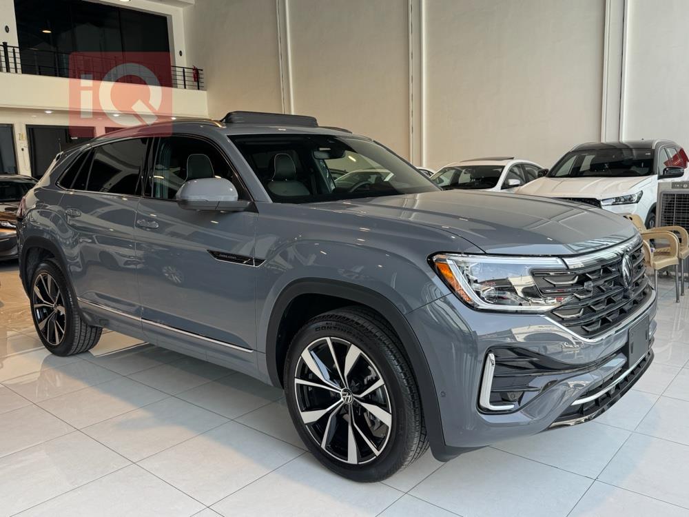 https://cdn.iqcars.ioimage_picker_71DD39A4-7299-4B57-9EA7-0FFBF9E0C023-46541-0000124FDD9AAB28_out.jpg